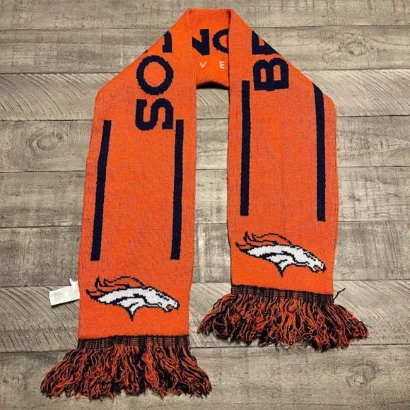 NWT DENVER BRONCOS Forever Collectible SCARF NFL WINTER SPORTS - Picture 1 of 3